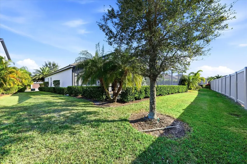 12007 Perennial Place Lakewood Ranch FL 34211