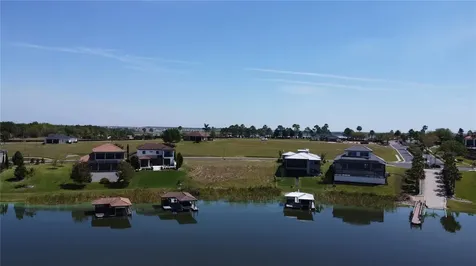 707 Waterfern Trail Drive Auburndale FL 33823