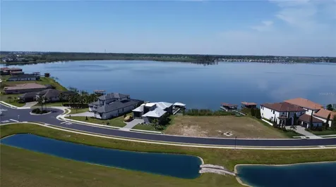707 Waterfern Trail Drive Auburndale FL 33823