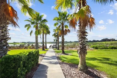 707 Waterfern Trail Drive Auburndale FL 33823