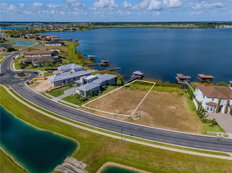 707 Waterfern Trail Drive Auburndale FL 33823