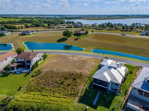707 Waterfern Trail Drive Auburndale FL 33823