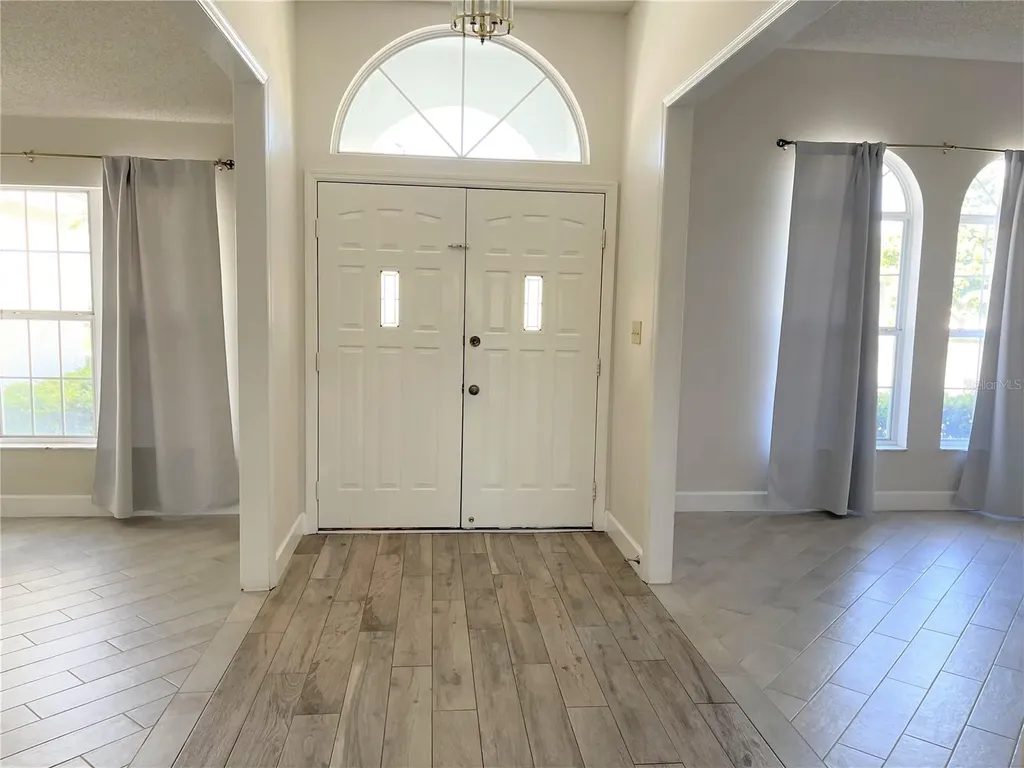 3913 Kiawa Drive Orlando FL 32837