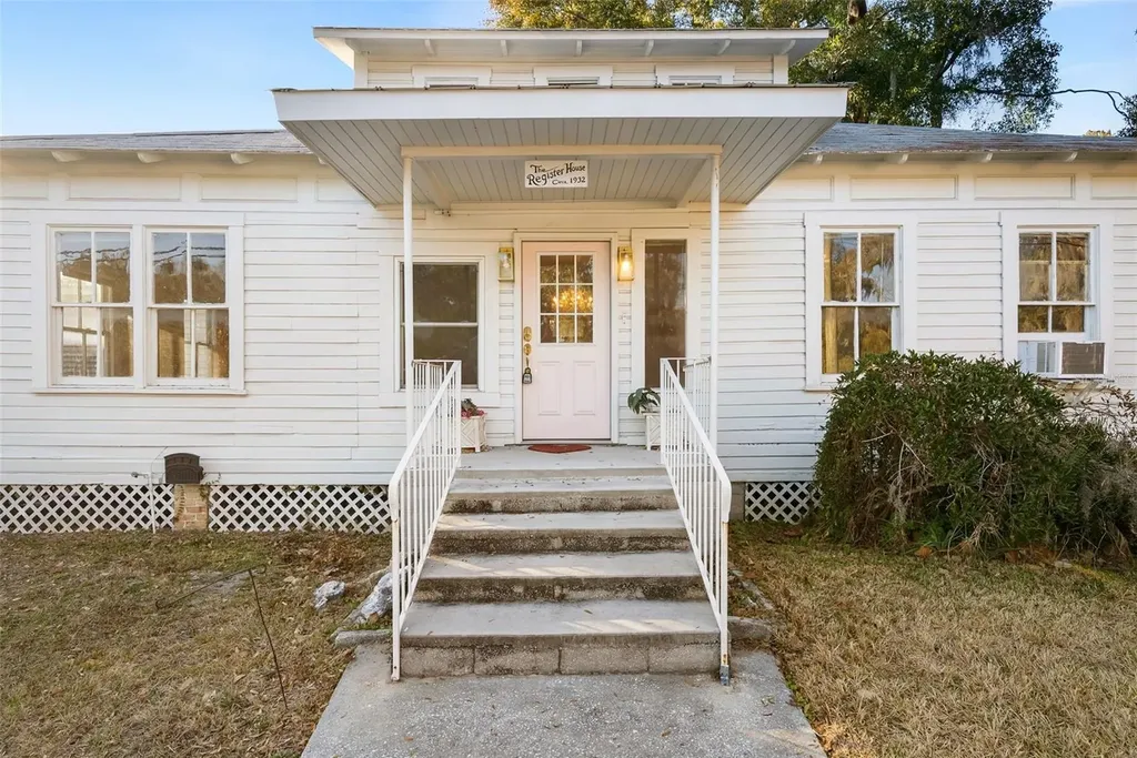 18376 High Springs Main Stret High Springs FL 32643
