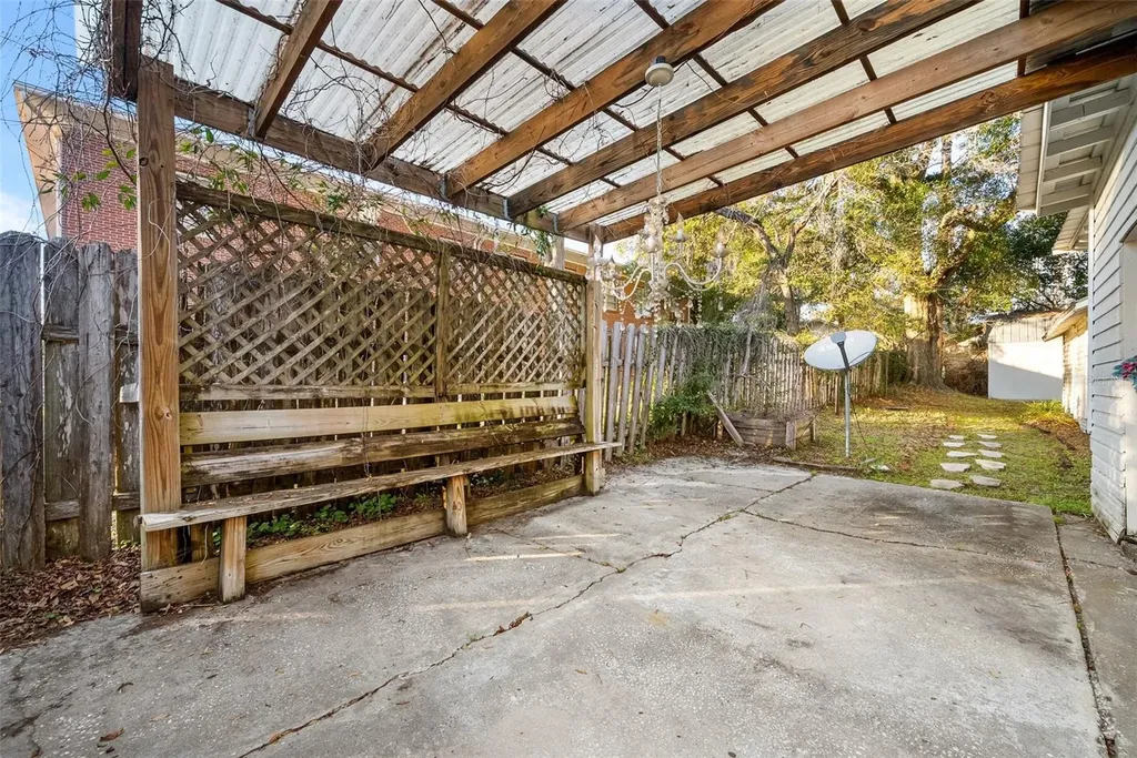 18376 High Springs Main Stret High Springs FL 32643