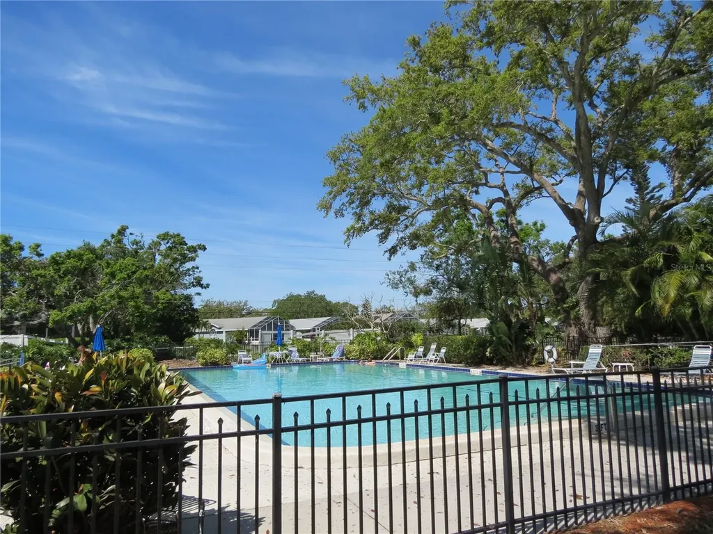 7193 W Country Club Drive N Sarasota FL 34243