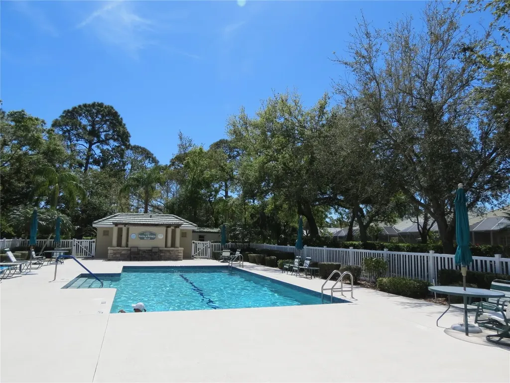 7193 W Country Club Drive N Sarasota FL 34243