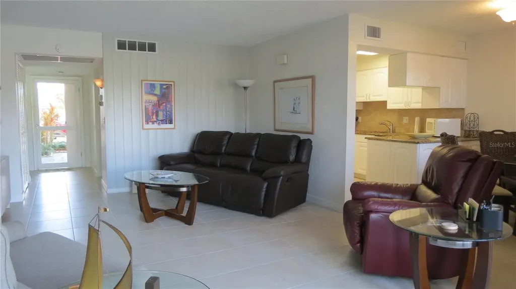 7193 W Country Club Drive N Sarasota FL 34243