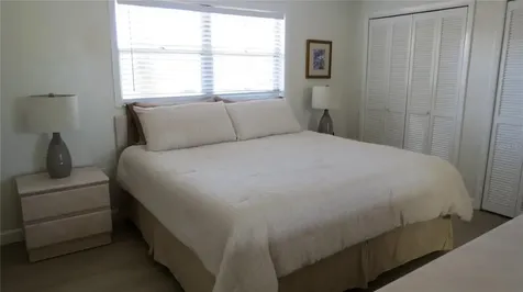7193 W Country Club Drive N Sarasota FL 34243