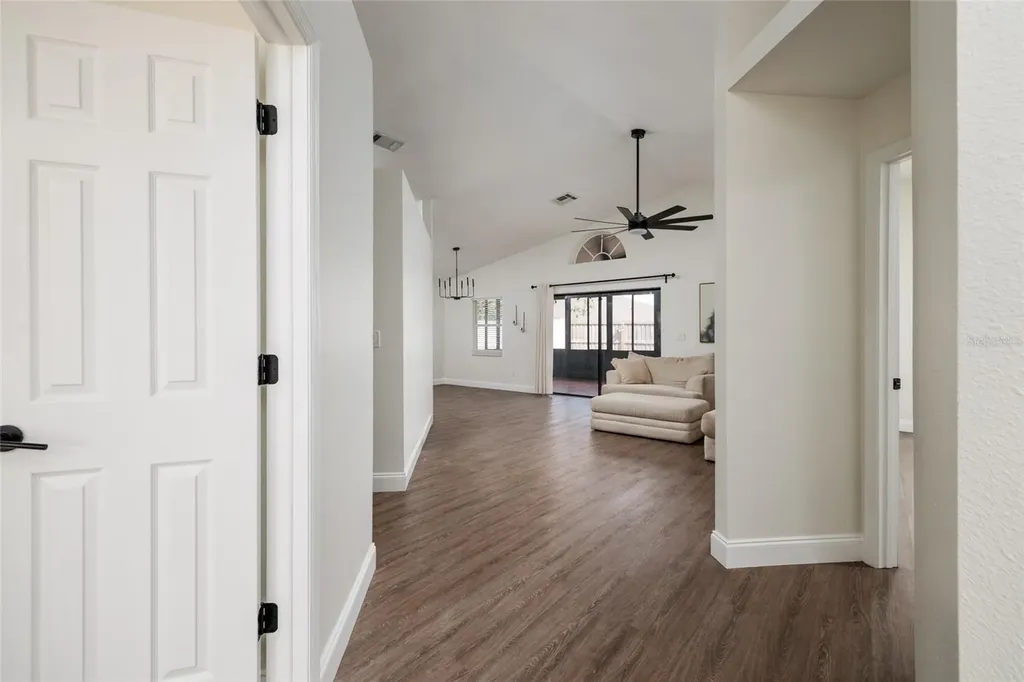1712 Erin Brooke Drive Valrico FL 33594
