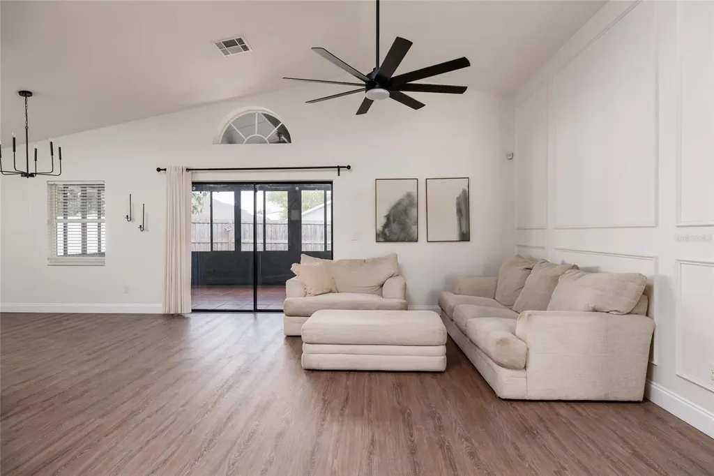 1712 Erin Brooke Drive Valrico FL 33594