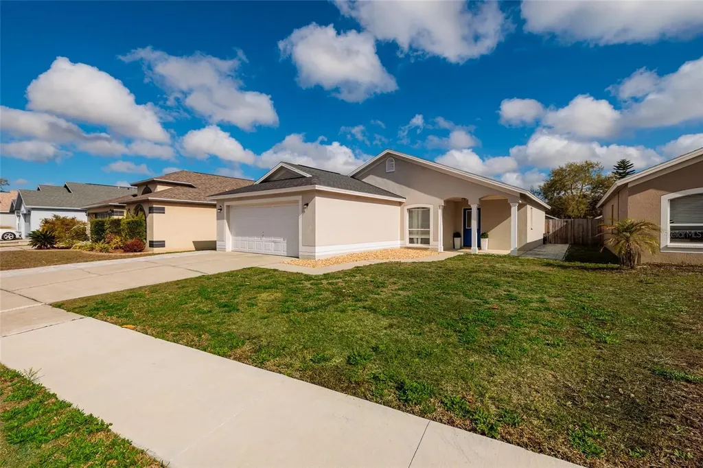 1712 Erin Brooke Drive Valrico FL 33594