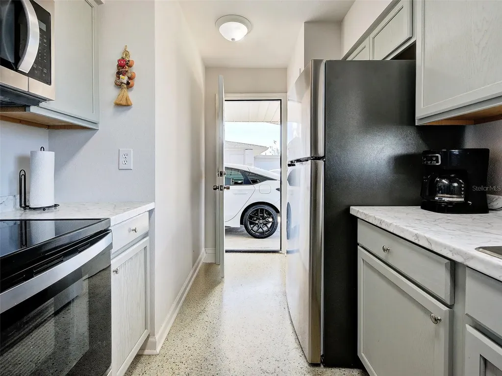 6394 Freemont Street North Port FL 34287