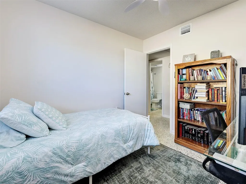 6394 Freemont Street North Port FL 34287
