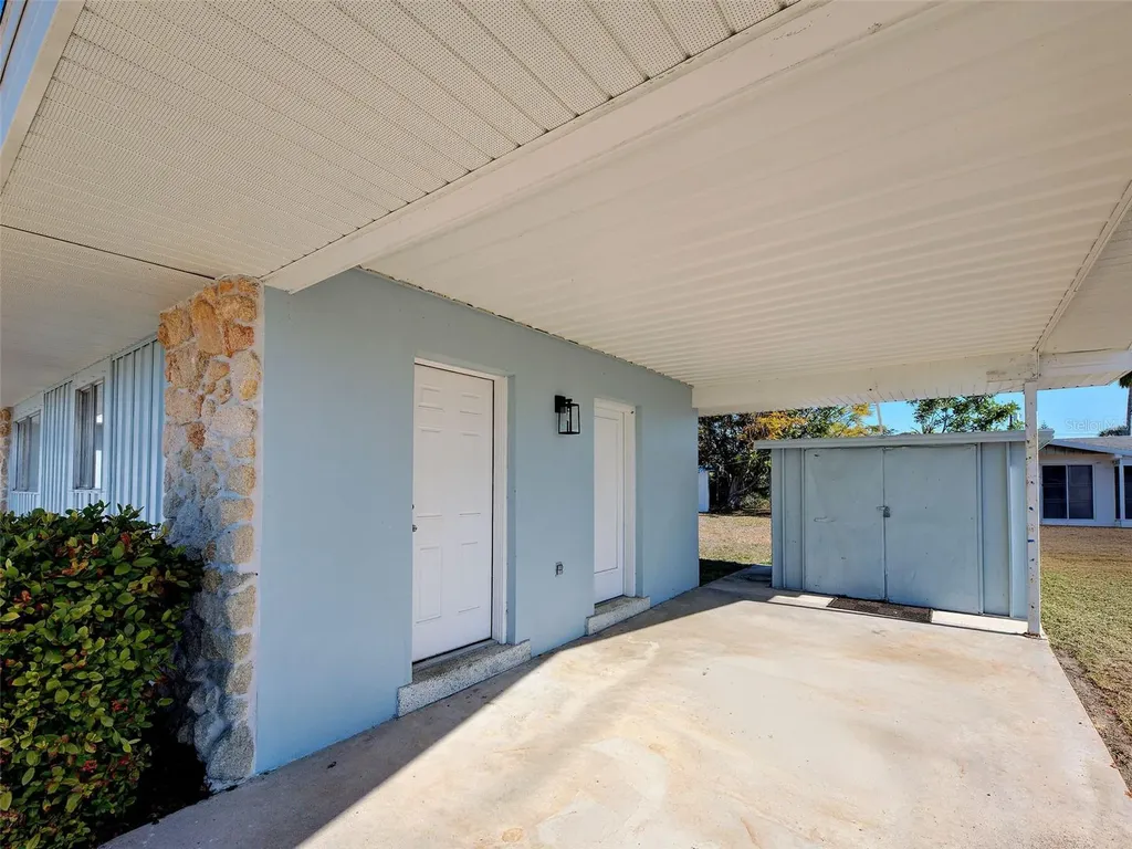 6394 Freemont Street North Port FL 34287