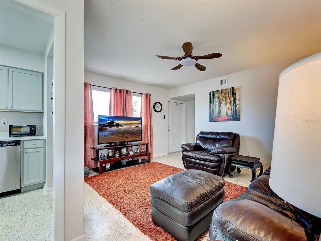 6394 Freemont Street North Port FL 34287