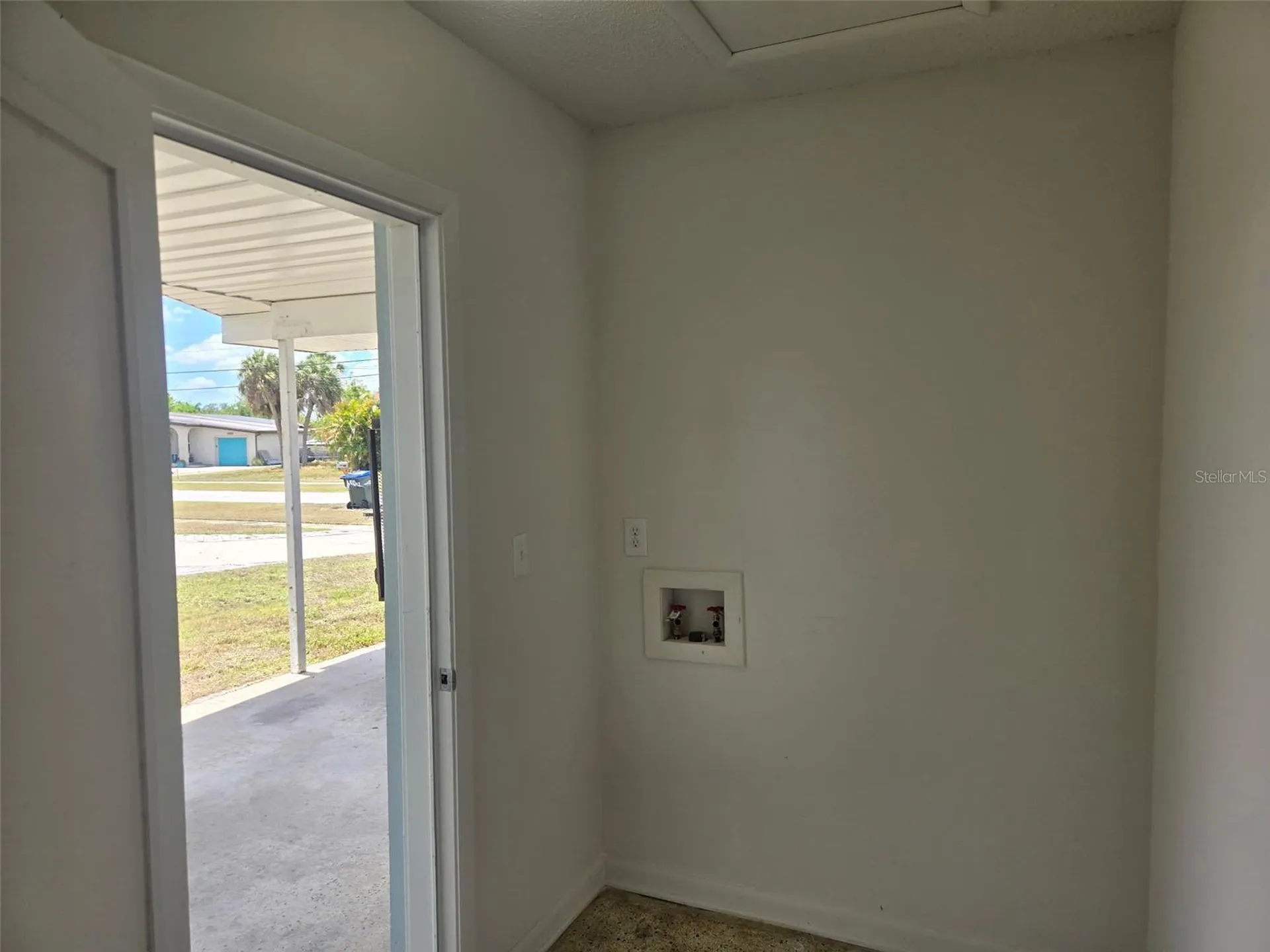 6394 Freemont Street North Port FL 34287