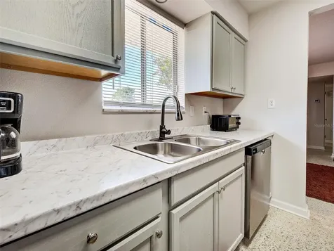 6394 Freemont Street North Port FL 34287