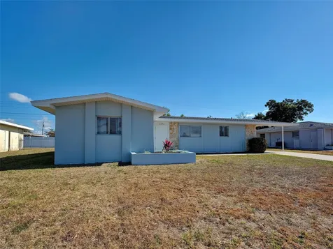 6394 Freemont Street North Port FL 34287