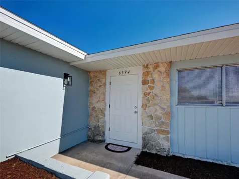 6394 Freemont Street North Port FL 34287