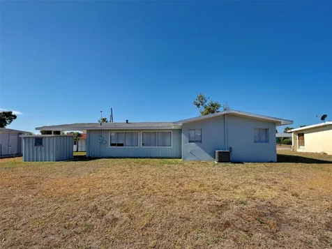 6394 Freemont Street North Port FL 34287