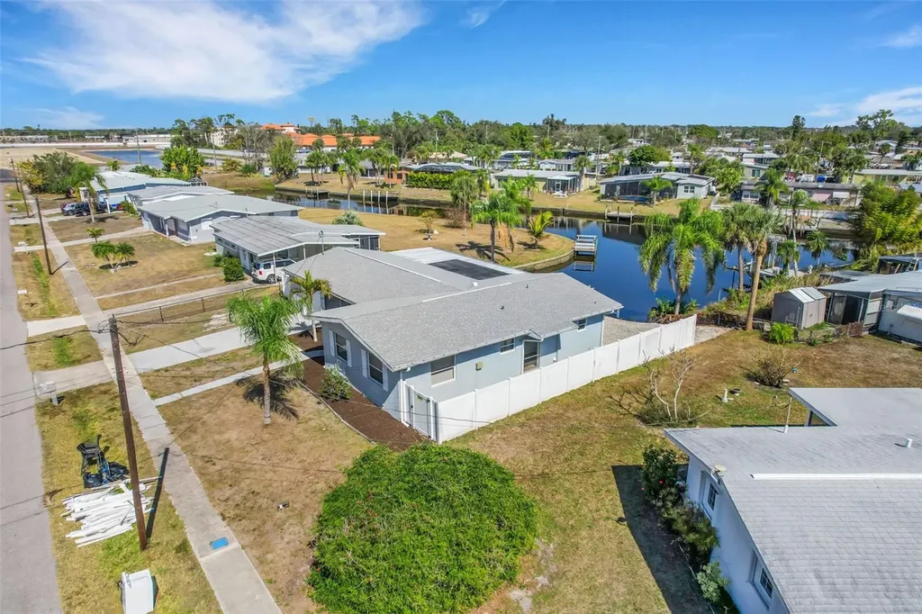 6384 Malaluka Road North Port FL 34287