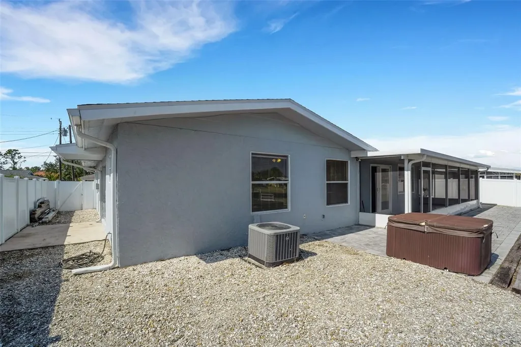 6384 Malaluka Road North Port FL 34287