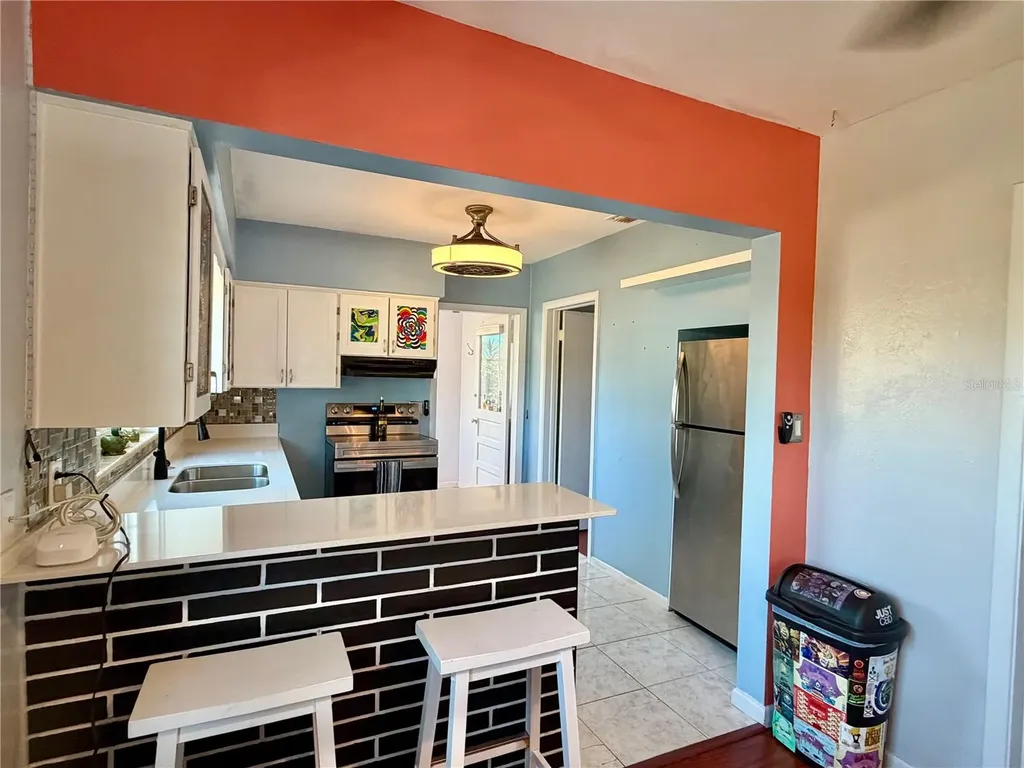 3317 18th Street N St Petersburg FL 33713
