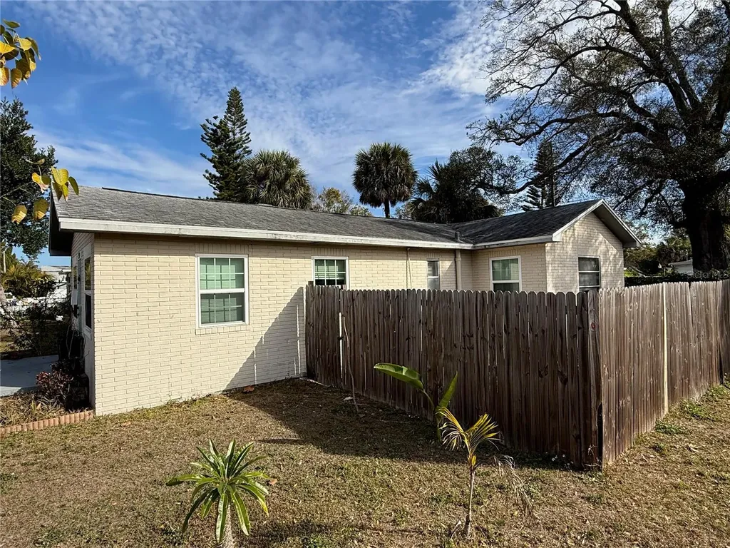 3317 18th Street N St Petersburg FL 33713