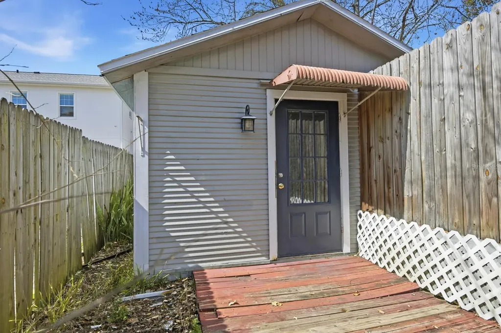 7108 N 10th Street Tampa FL 33604