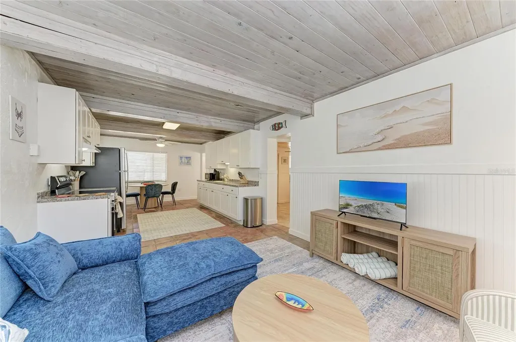 3007 Avenue F Holmes Beach FL 34217