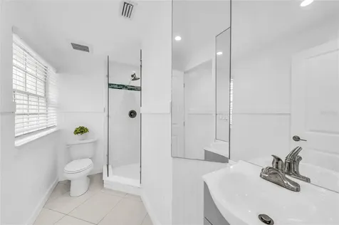 3007 Avenue F Holmes Beach FL 34217