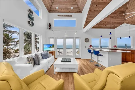 3007 Avenue F Holmes Beach FL 34217