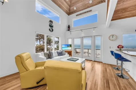 3007 Avenue F Holmes Beach FL 34217