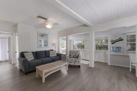 3007 Avenue F Holmes Beach FL 34217