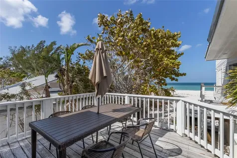 3007 Avenue F Holmes Beach FL 34217