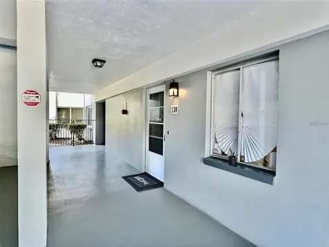 8651 10th Street N St Petersburg FL 33702