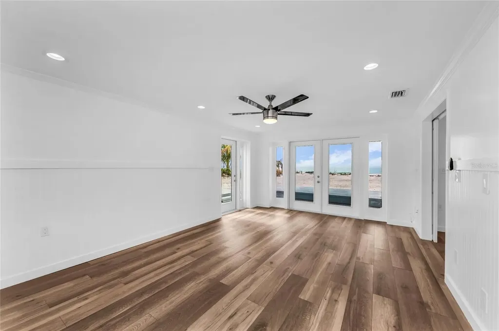 3007 Avenue F Holmes Beach FL 34217