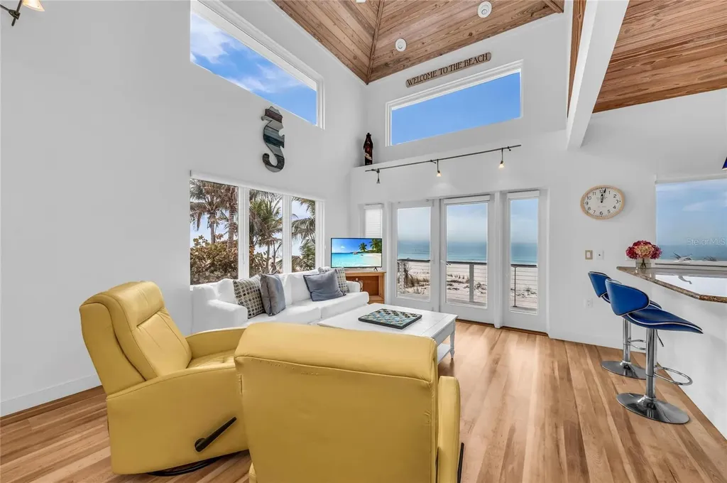 3007 Avenue F Holmes Beach FL 34217