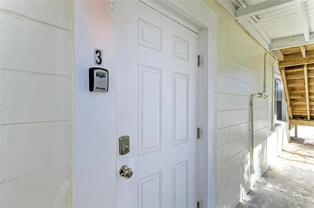 3007 Avenue F Holmes Beach FL 34217