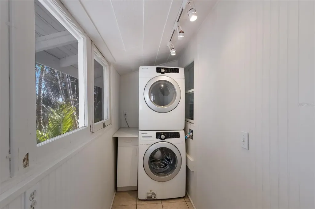 3007 Avenue F Holmes Beach FL 34217