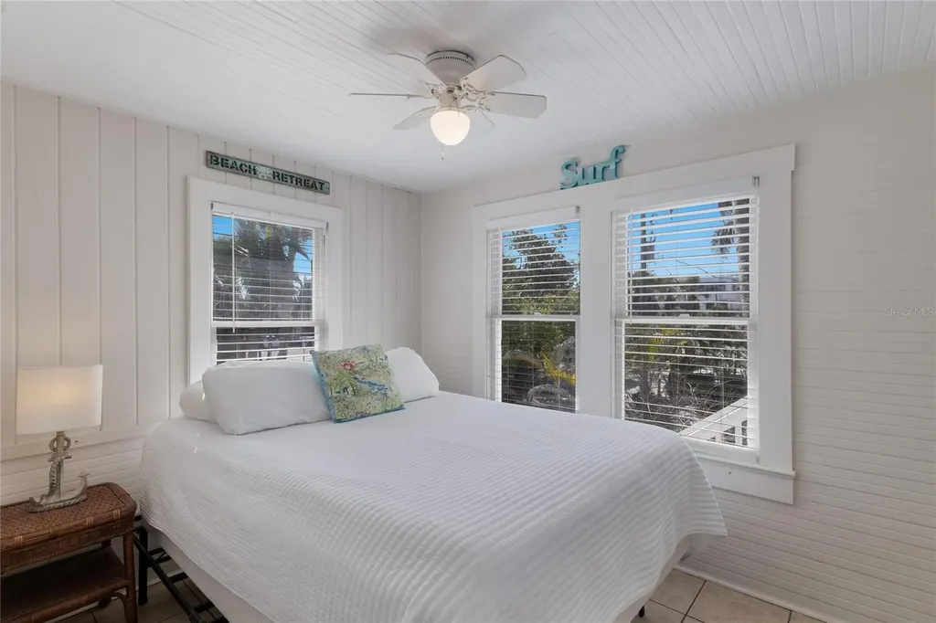 3007 Avenue F Holmes Beach FL 34217