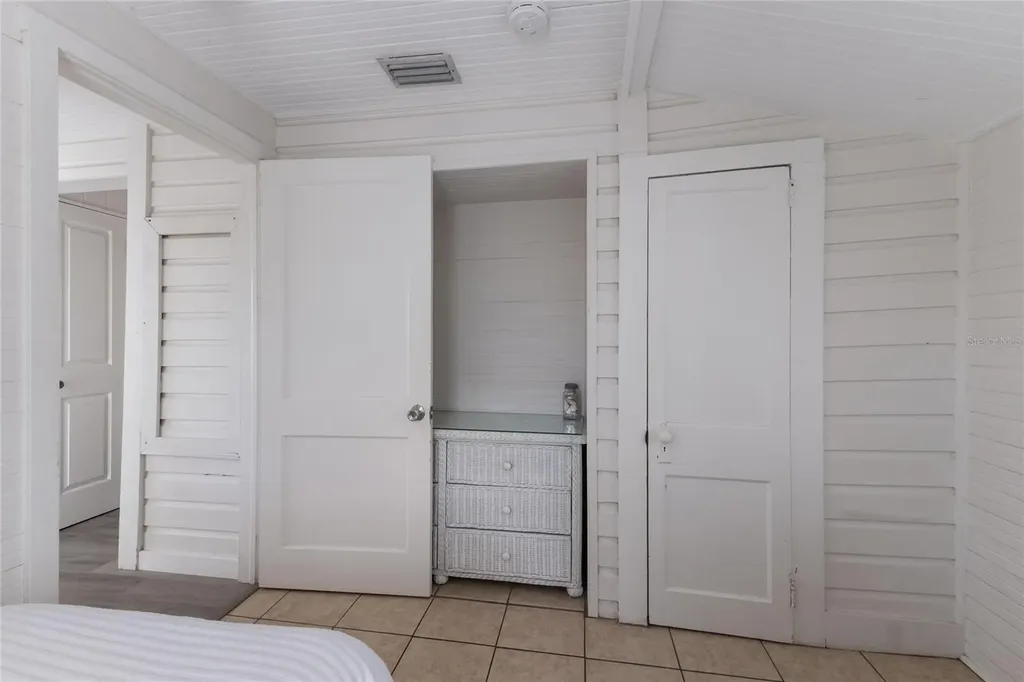 3007 Avenue F Holmes Beach FL 34217