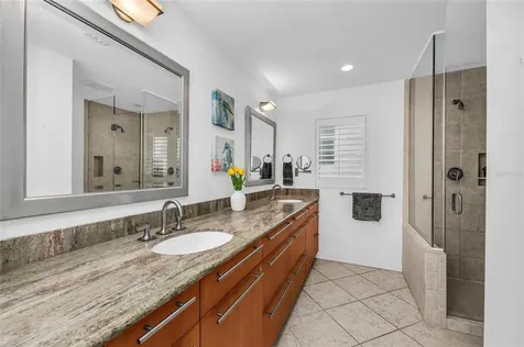 3007 Avenue F Holmes Beach FL 34217