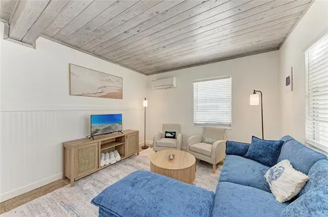 3007 Avenue F Holmes Beach FL 34217