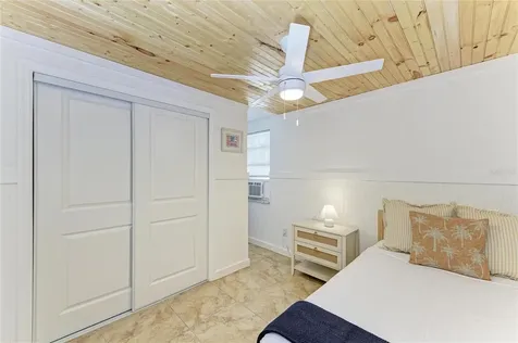 3007 Avenue F Holmes Beach FL 34217