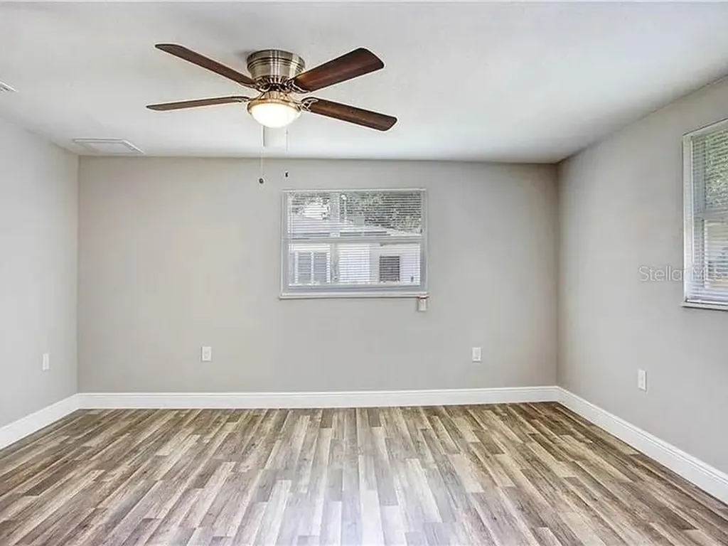 1015 E 24th Avenue Tampa FL 33605