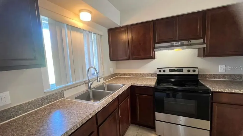 202 Watts Lane Kissimmee FL 34743