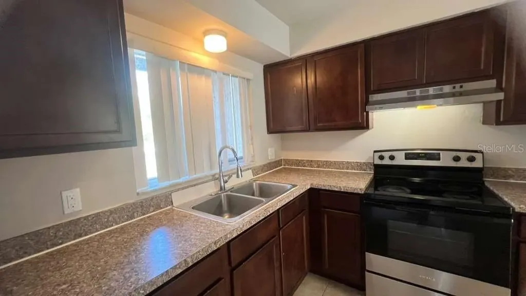 202 Watts Lane Kissimmee FL 34743