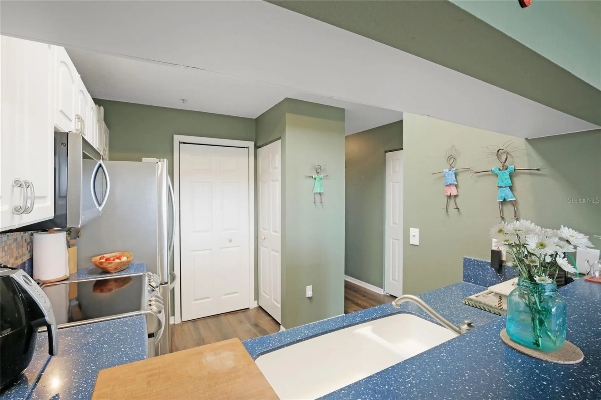 3607 E Bay Drive Holmes Beach FL 34217